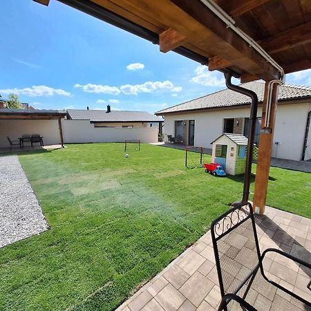 Apartmany Virbo Vrbov Exteriör bild
