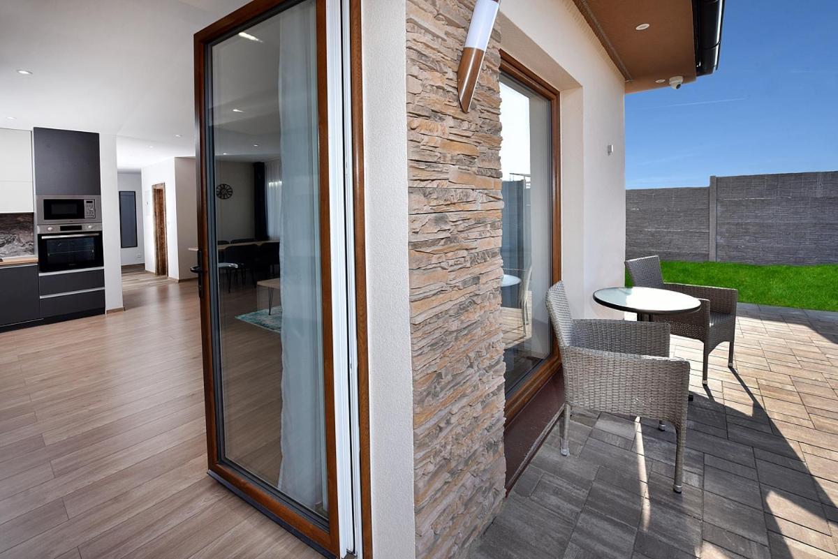 Apartmany Virbo Vrbov Exteriör bild