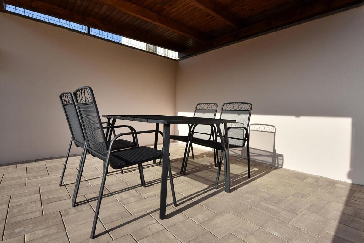 Apartmany Virbo Vrbov Exteriör bild